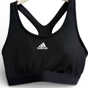 Adidas 2.0 Racerback Sports Bra
SZ M
Black and white.
Gently worn